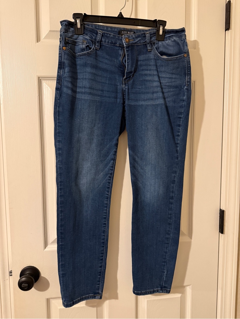 Judy Blue Women's Medium-Dark Blue Skinny Jeans